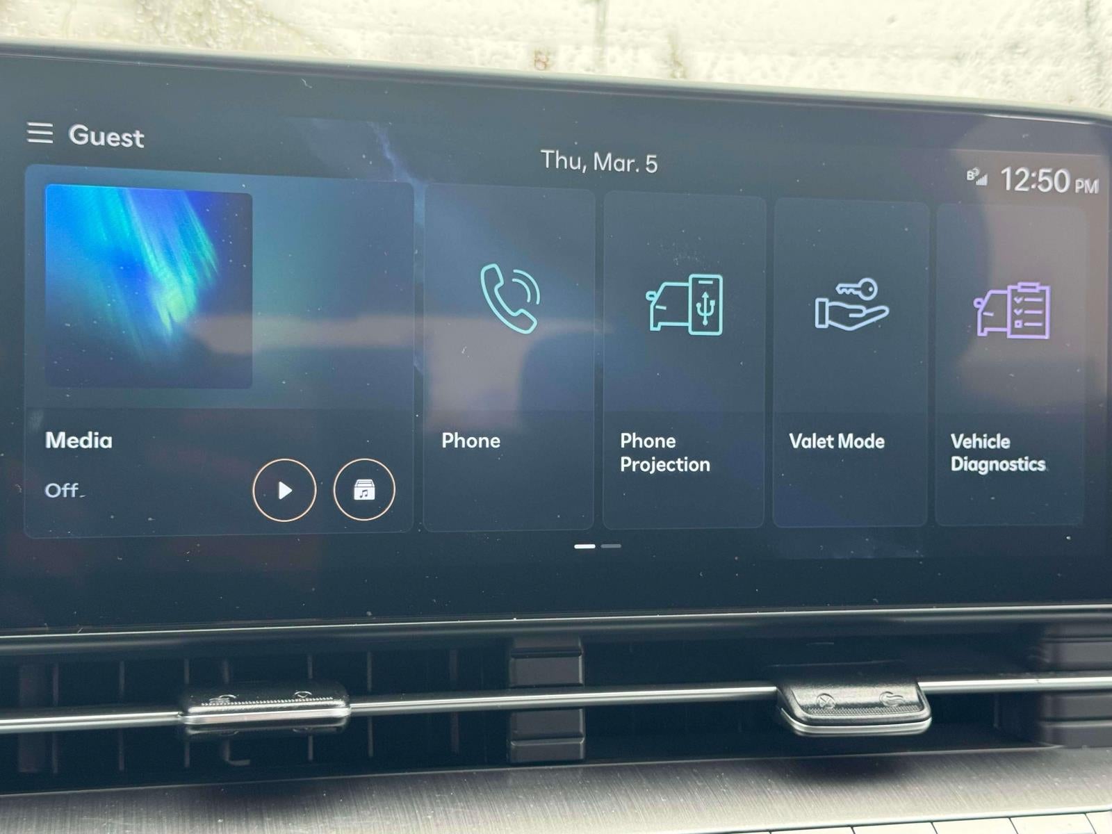 2025 Hyundai Kona SE FWD