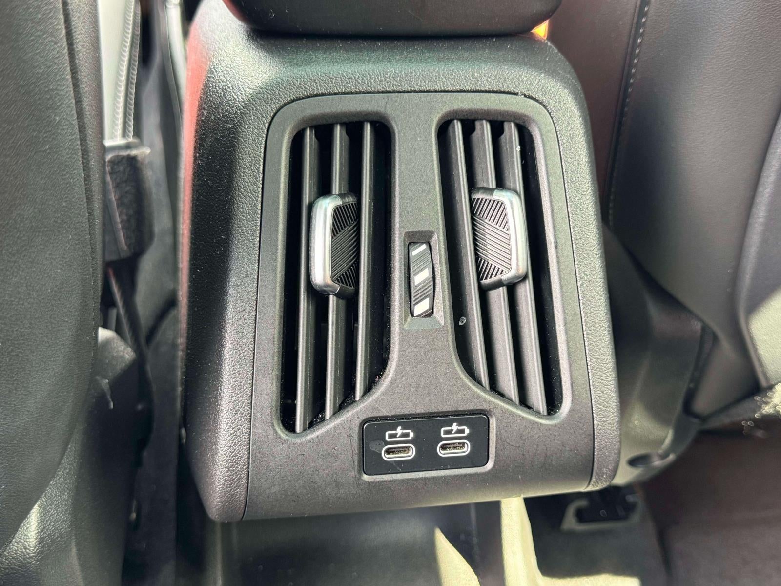 2025 BMW X2 xDrive28i Sports Activity Coupe