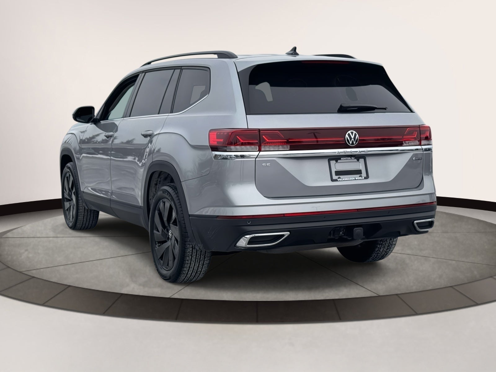 2025 Volkswagen Atlas 2.0T SE