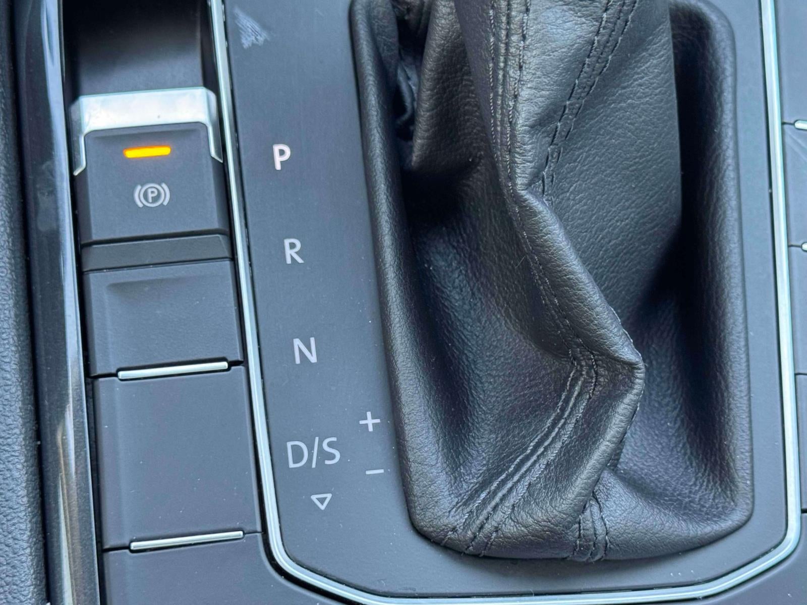 2019 Volkswagen Tiguan 2.0T SE