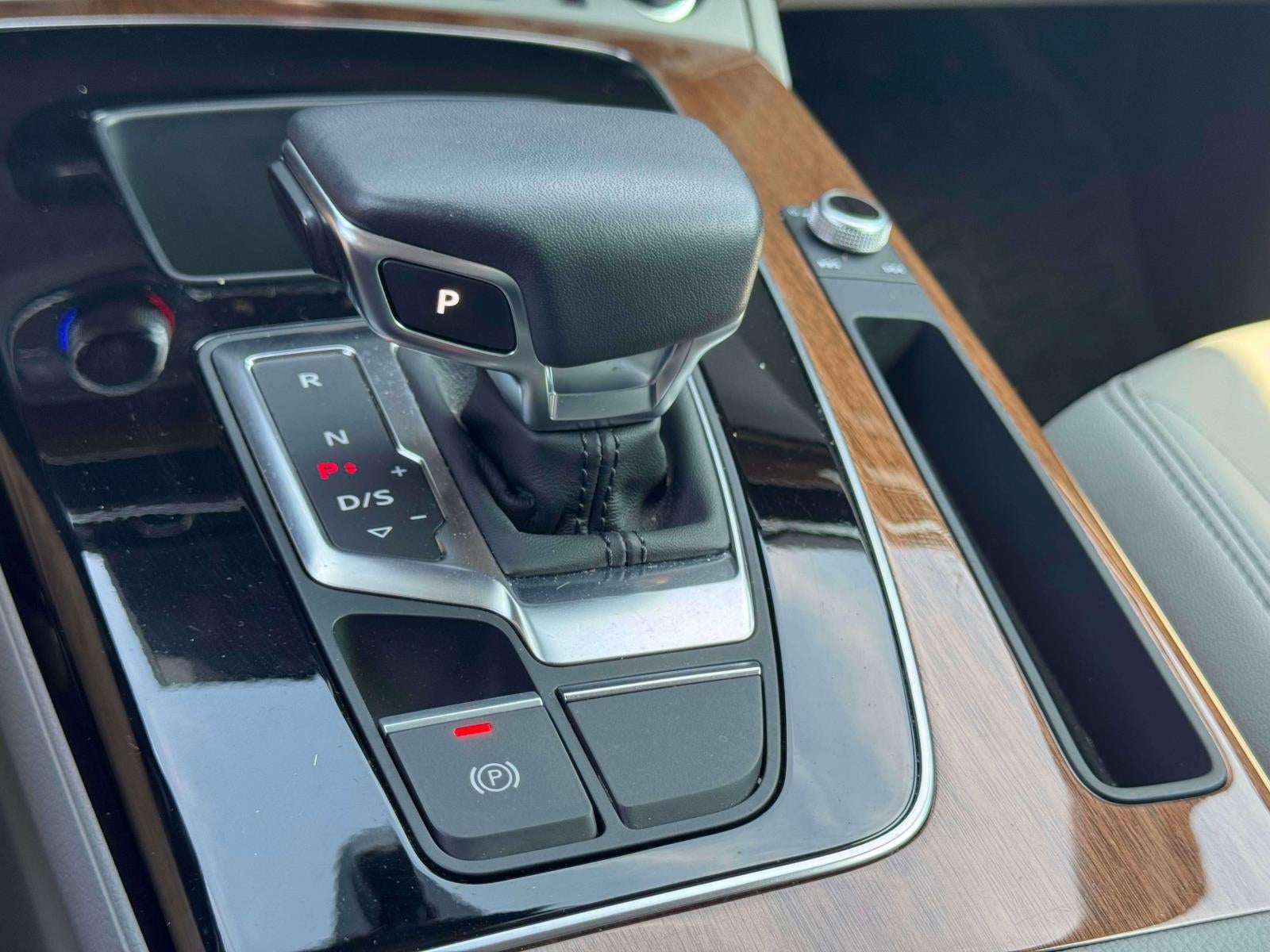2024 Audi Q5 40 Premium