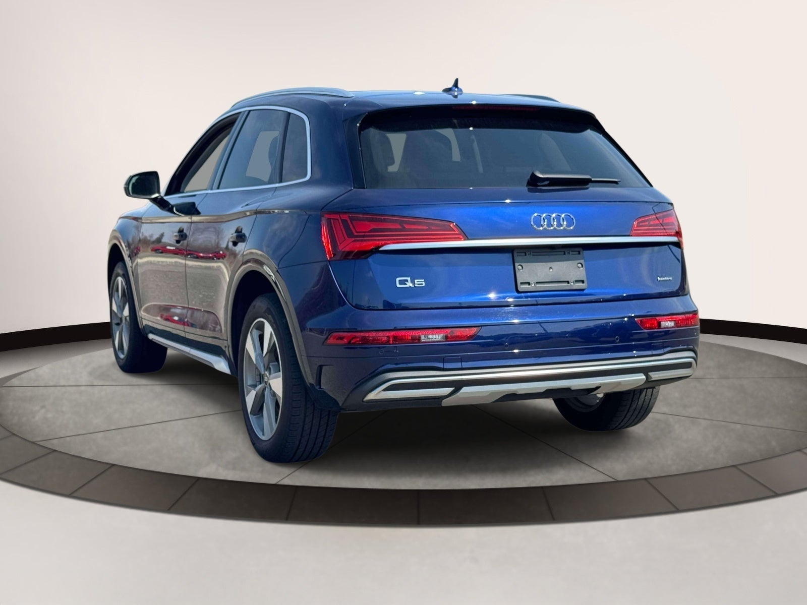 2024 Audi Q5 40 Premium