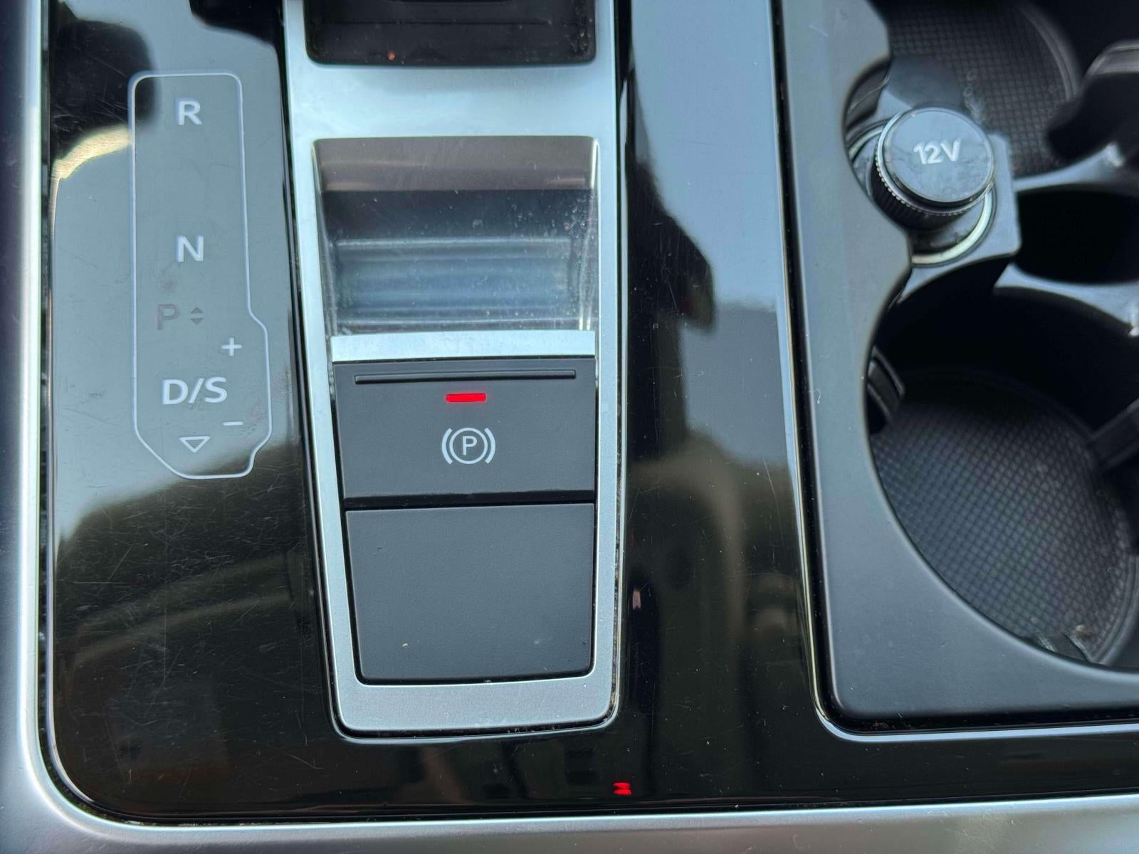 2023 Audi Q7 45 Premium