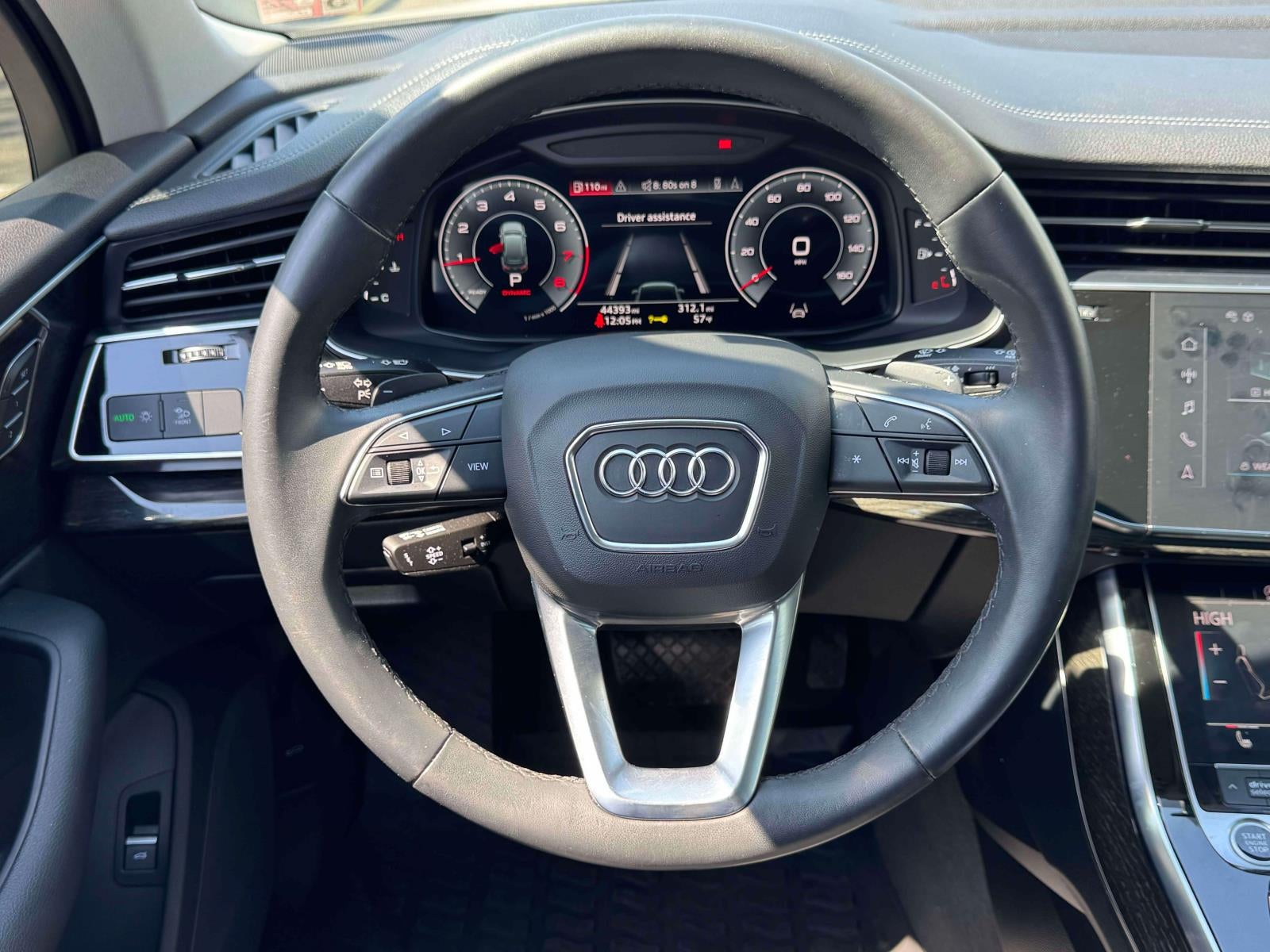 2023 Audi Q7 45 Premium