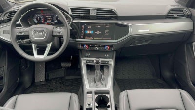 2025 Audi Q3 Premium