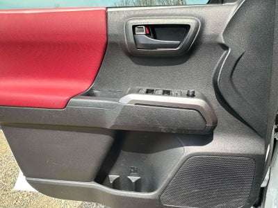 2023 Toyota Tacoma 4WD SR5 Double Cab 5' Bed V6 AT (Natl)