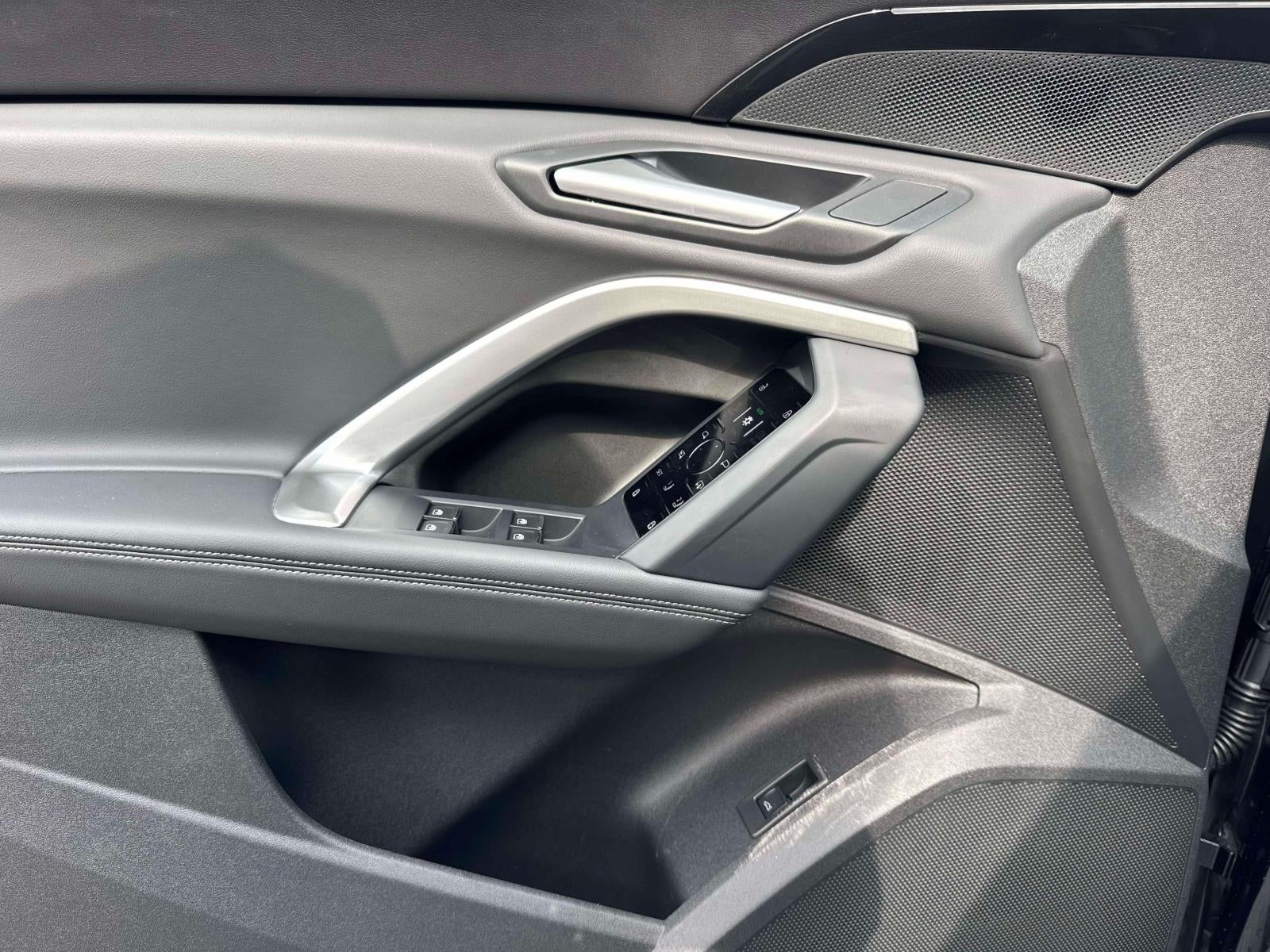 2025 Audi Q5 Premium 2.0 TFSI quattro