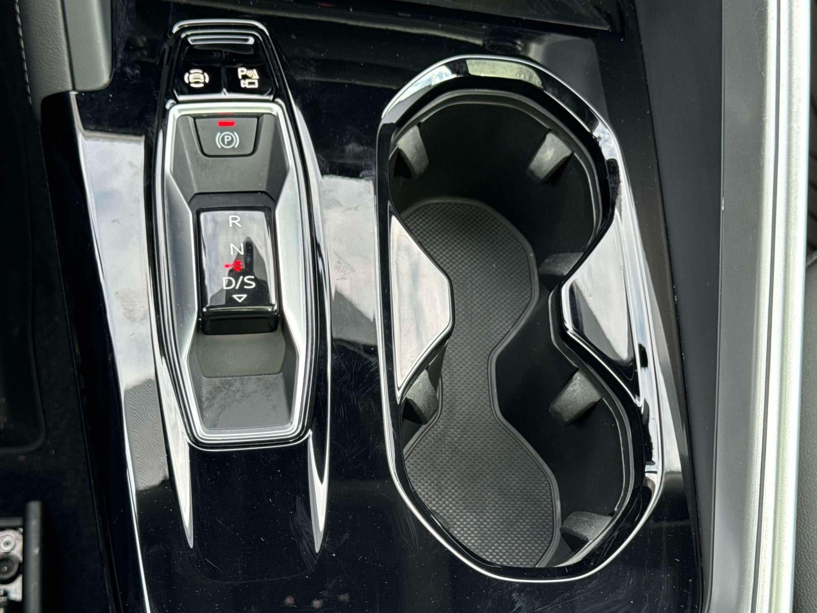 2025 Audi Q5 Premium 2.0 TFSI quattro