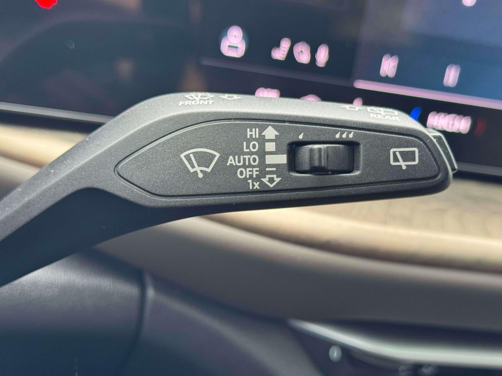 2025 Audi Q5 Premium 2.0 TFSI quattro