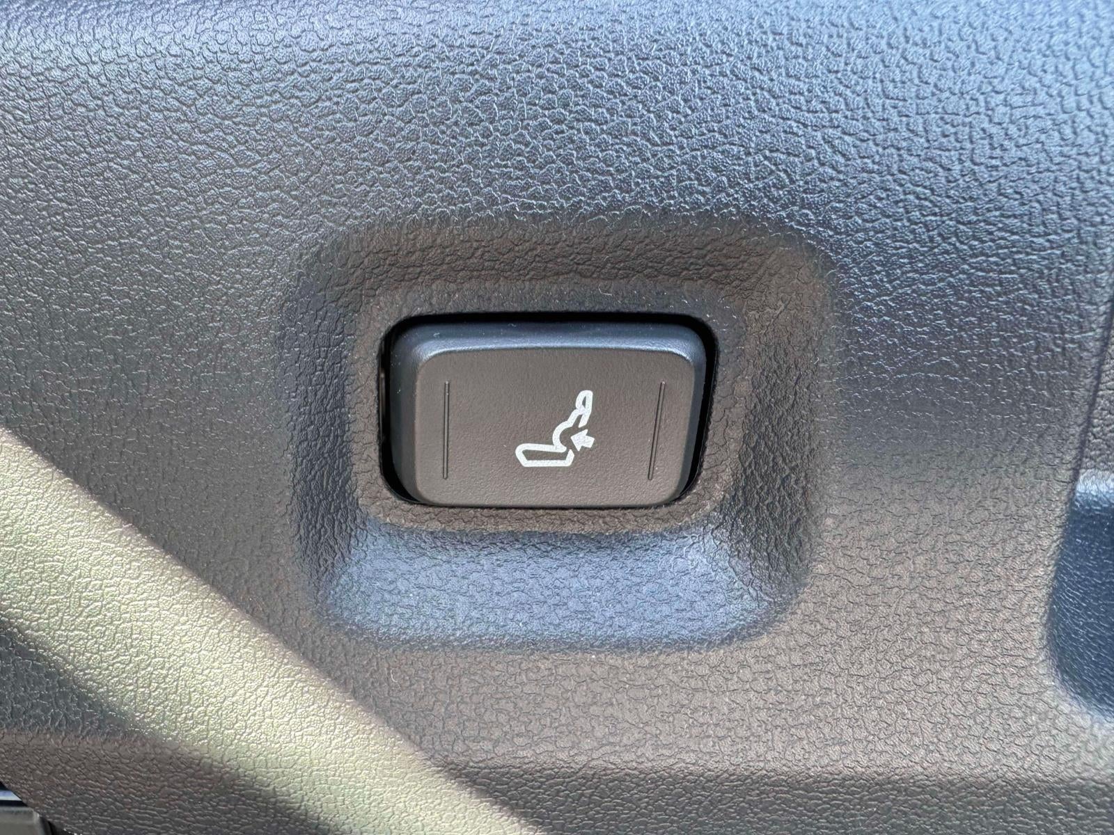 2026 Toyota Tacoma 4WD SR5