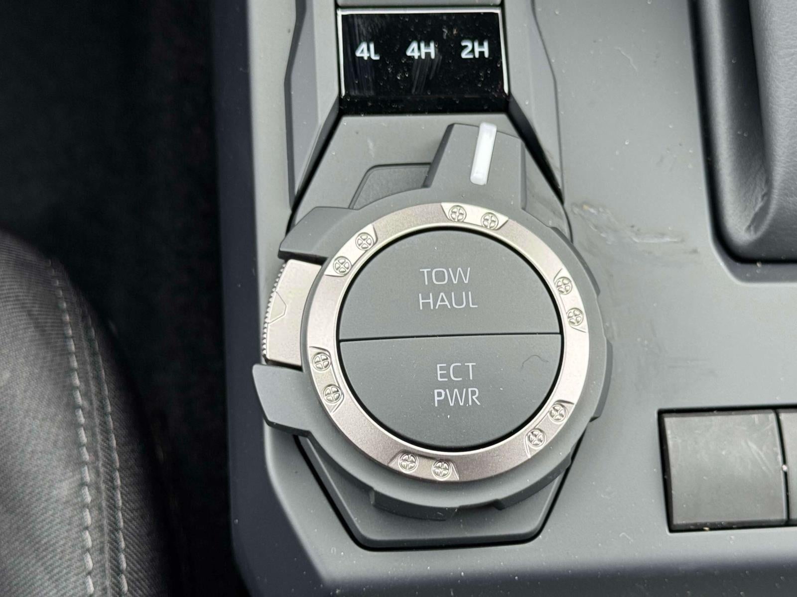 2026 Toyota Tacoma 4WD SR5