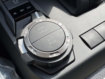 2026 Toyota Tacoma 4WD SR5 Double Cab 5' Bed AT (Natl)