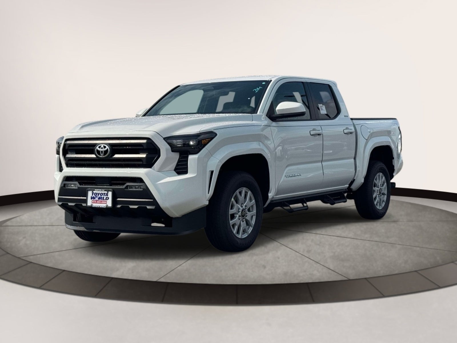 2026 Toyota Tacoma 4WD SR5 Double Cab 5' Bed AT (Natl)
