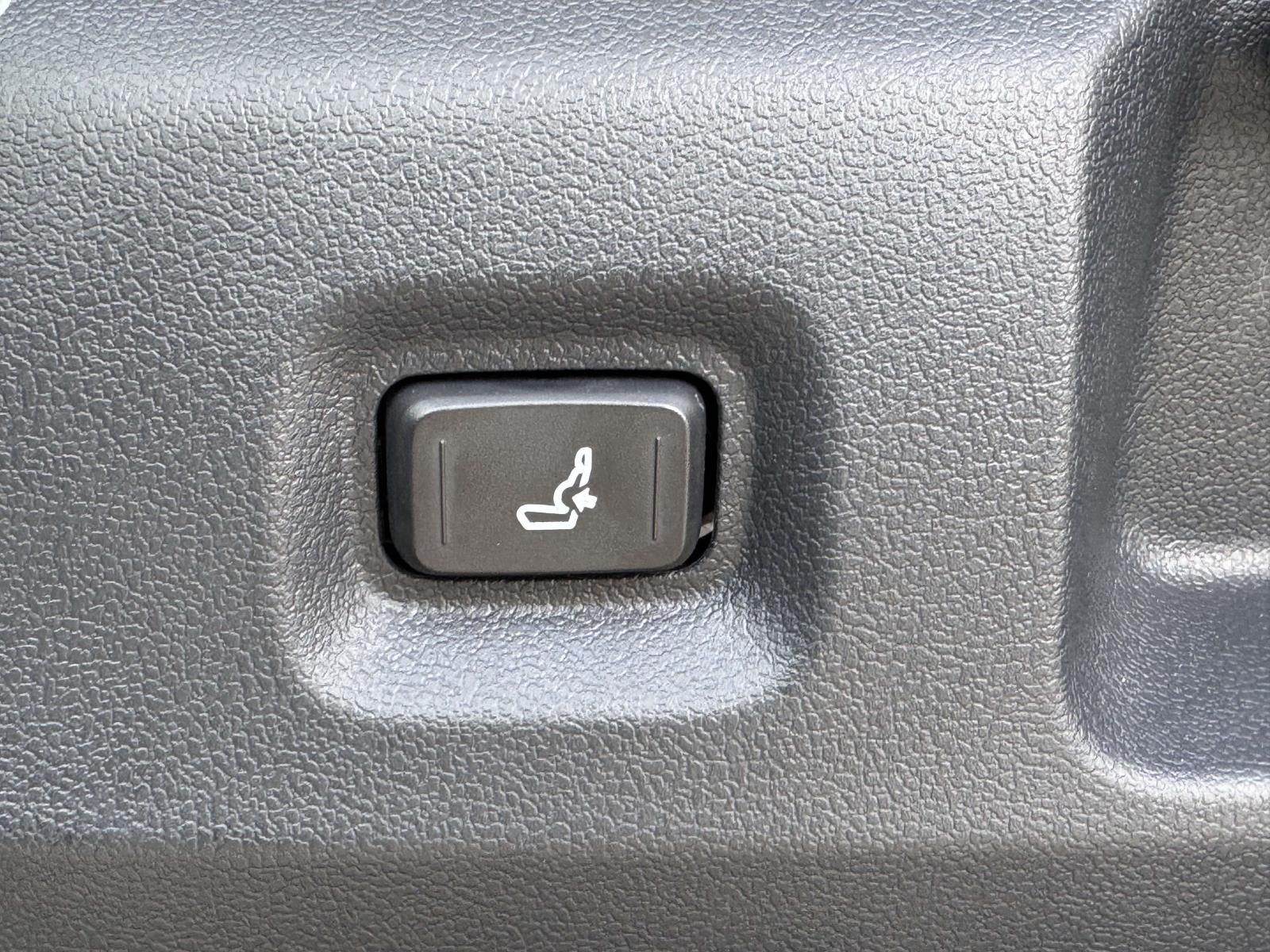 2026 Toyota Tacoma 4WD SR5 Double Cab 5' Bed AT (Natl)