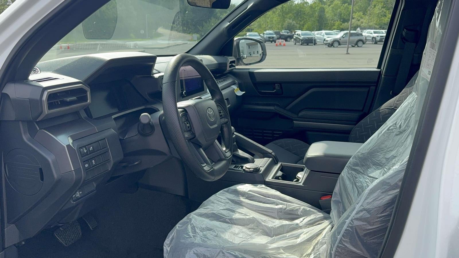2026 Toyota Tacoma 4WD SR5 Double Cab 5' Bed AT (Natl)