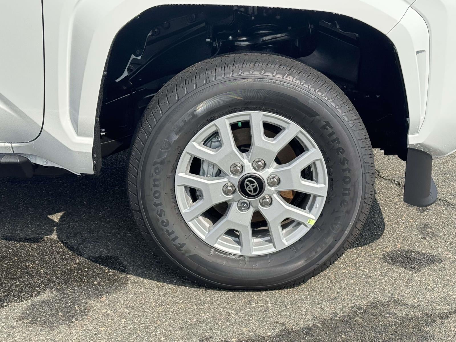 2026 Toyota Tacoma 4WD SR5 Double Cab 5' Bed AT (Natl)