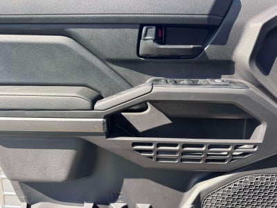 2026 Toyota Tacoma 4WD SR5 Double Cab 5' Bed AT (Natl)
