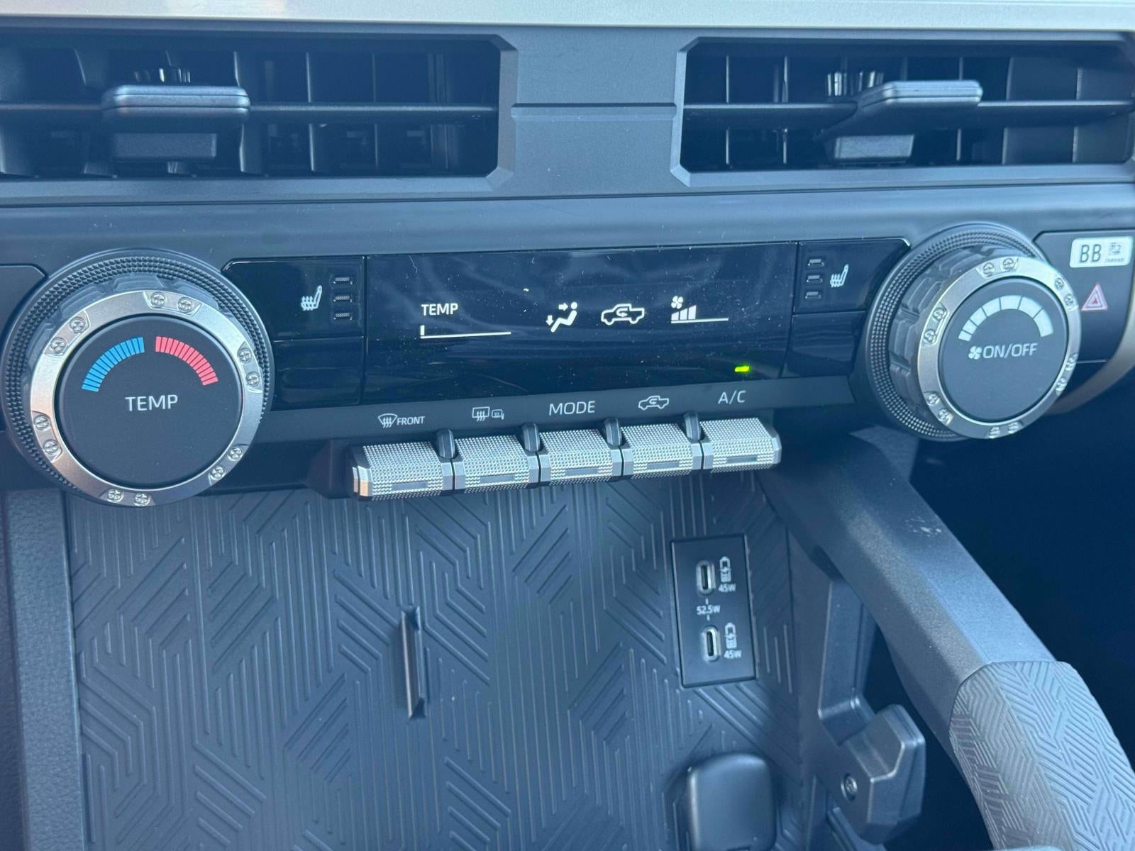 2026 Toyota Tacoma 4WD SR5 Double Cab 5' Bed AT (Natl)