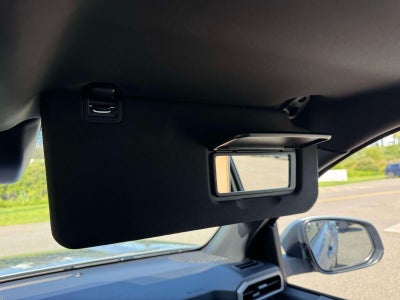 2026 Toyota Tacoma 4WD SR5 Double Cab 5' Bed AT (Natl)