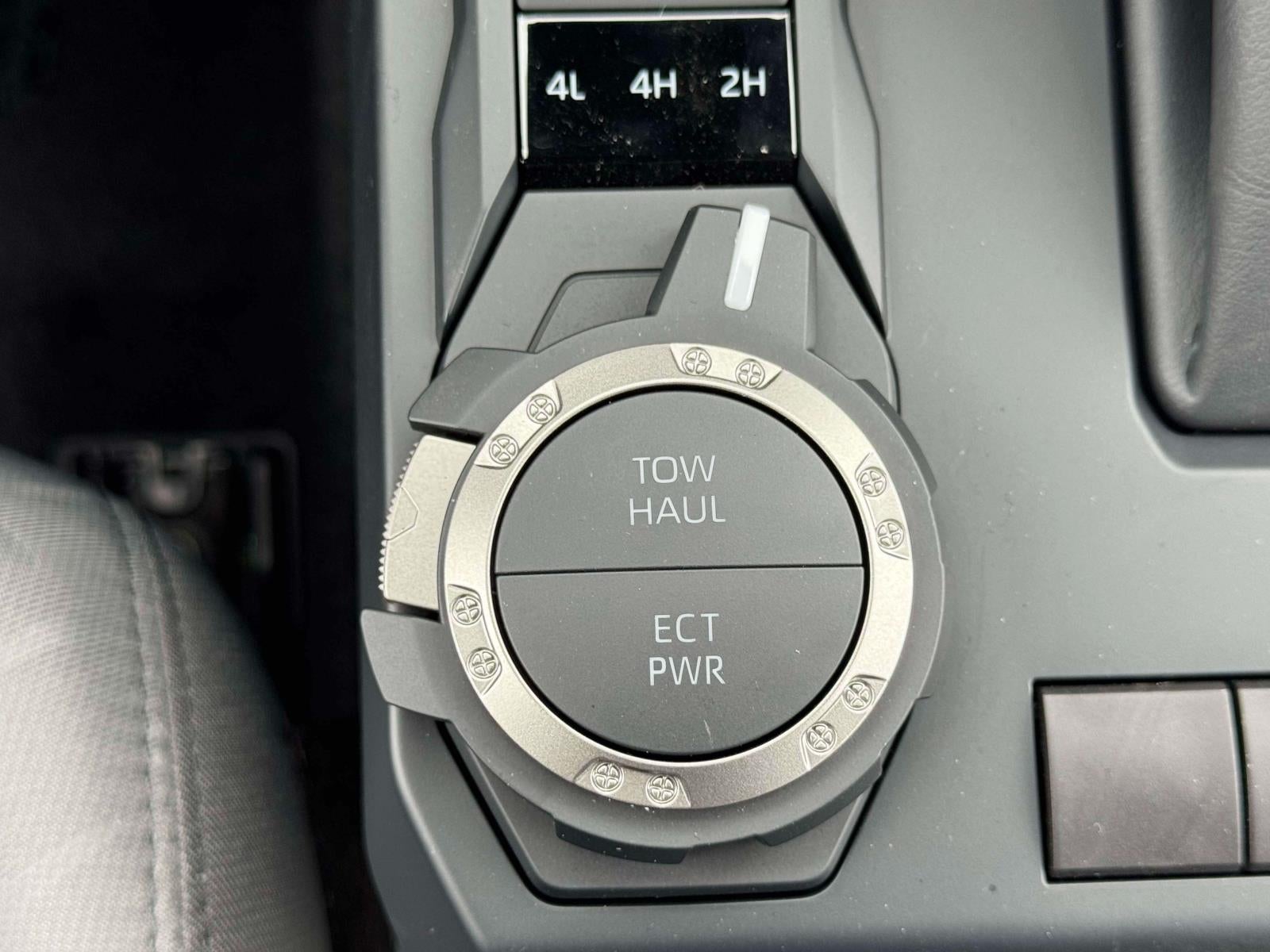 2026 Toyota Tacoma 4WD SR5