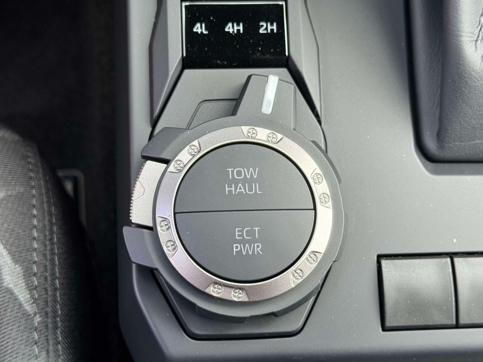 2026 Toyota Tacoma 4WD SR5