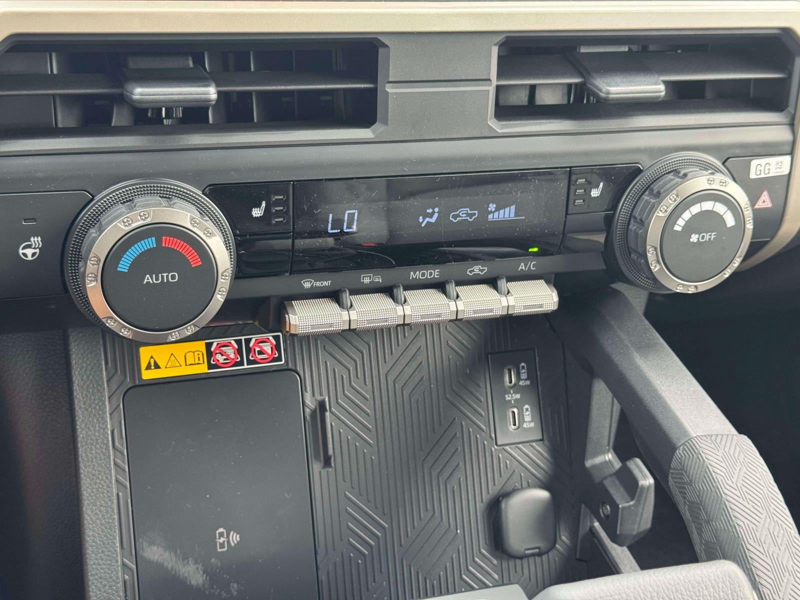 2026 Toyota Tacoma 4WD SR5 Double Cab 5' Bed AT (Natl)