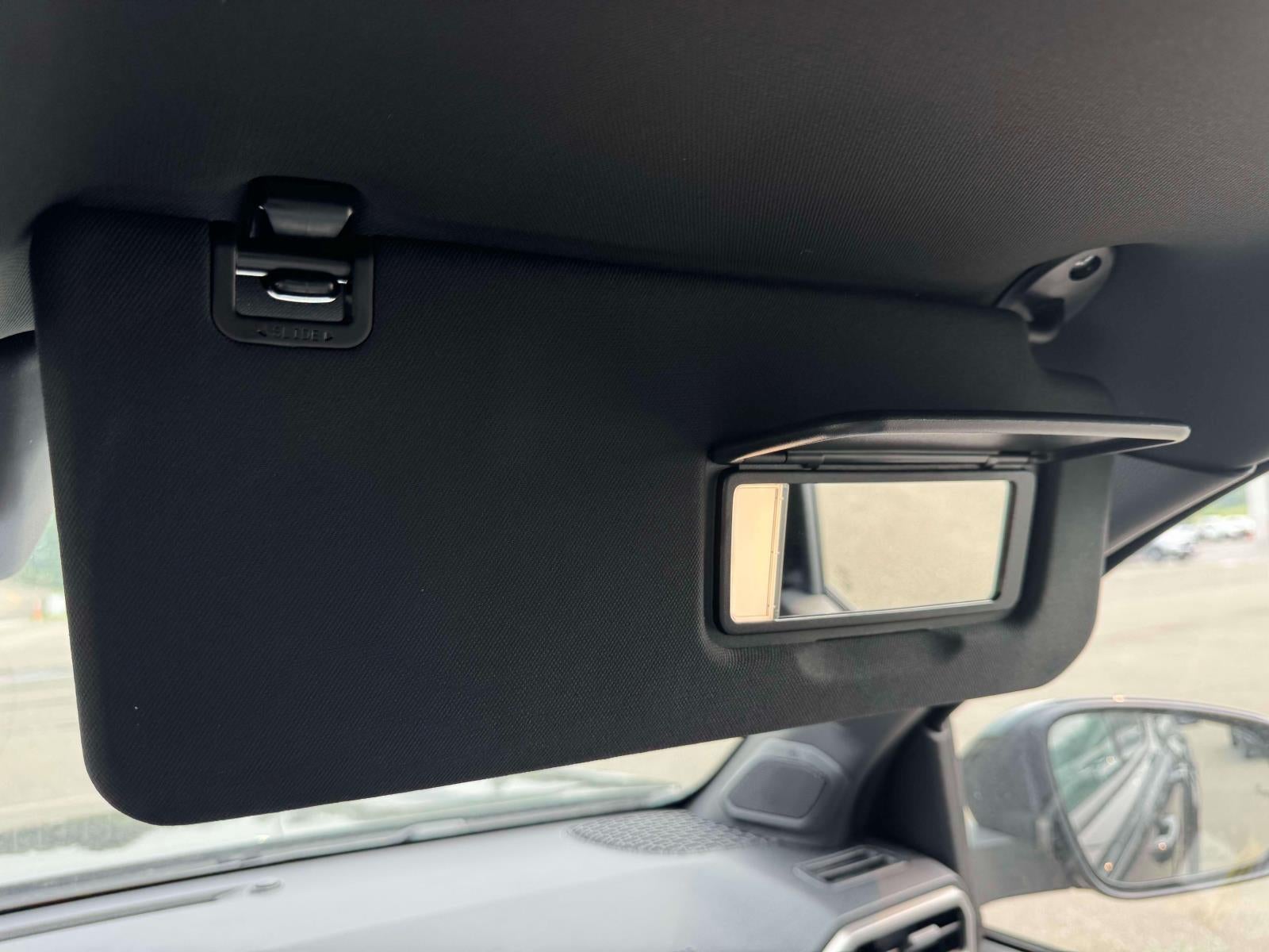 2026 Toyota Tacoma 4WD SR5 Double Cab 5' Bed AT (Natl)