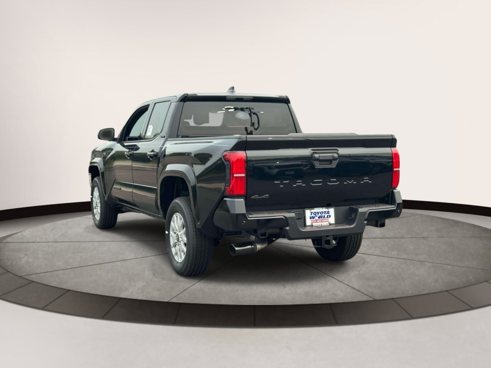 2026 Toyota Tacoma 4WD SR5 Double Cab 5' Bed AT (Natl)