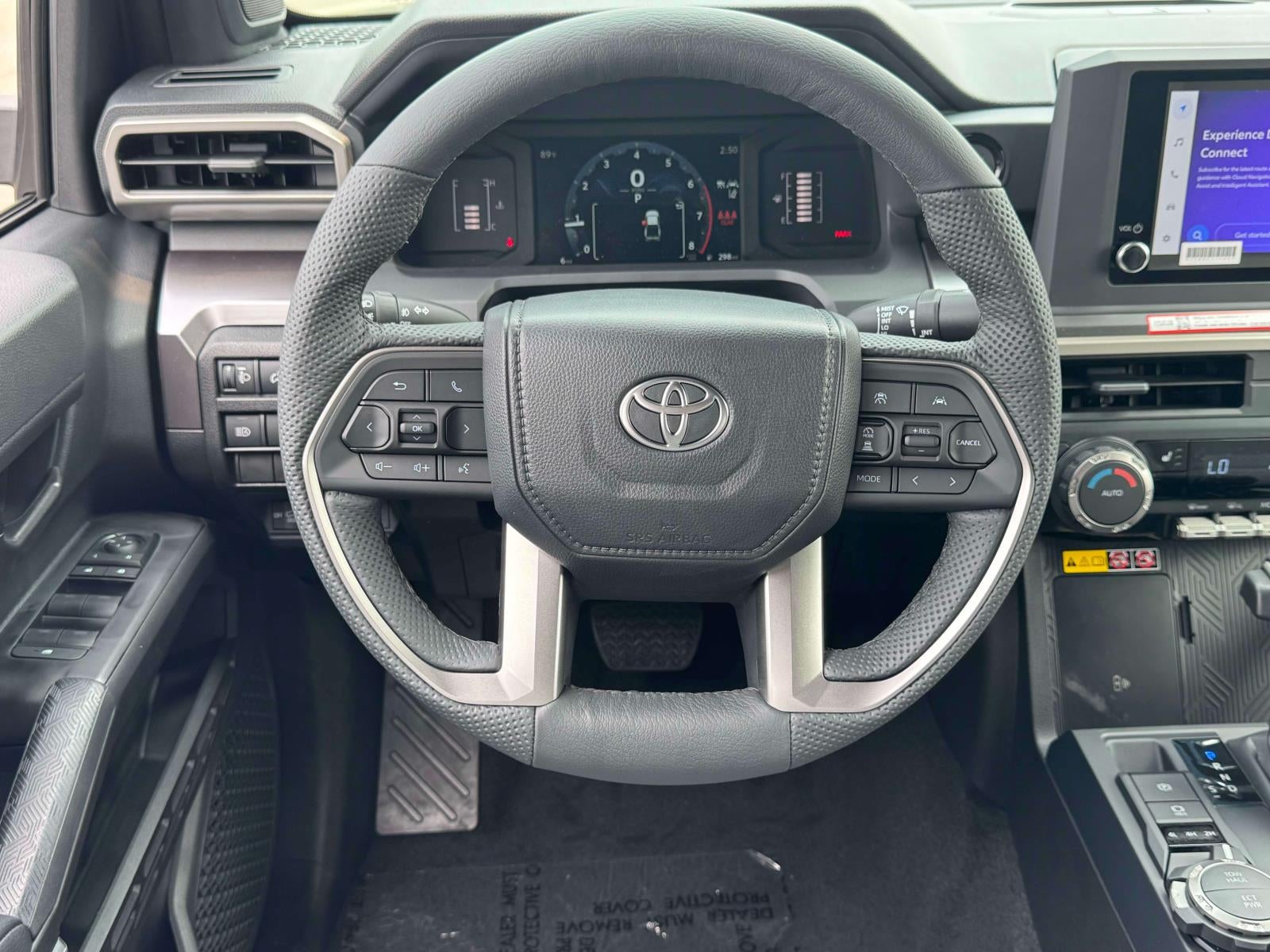 2026 Toyota Tacoma 4WD SR5 Double Cab 5' Bed AT (Natl)