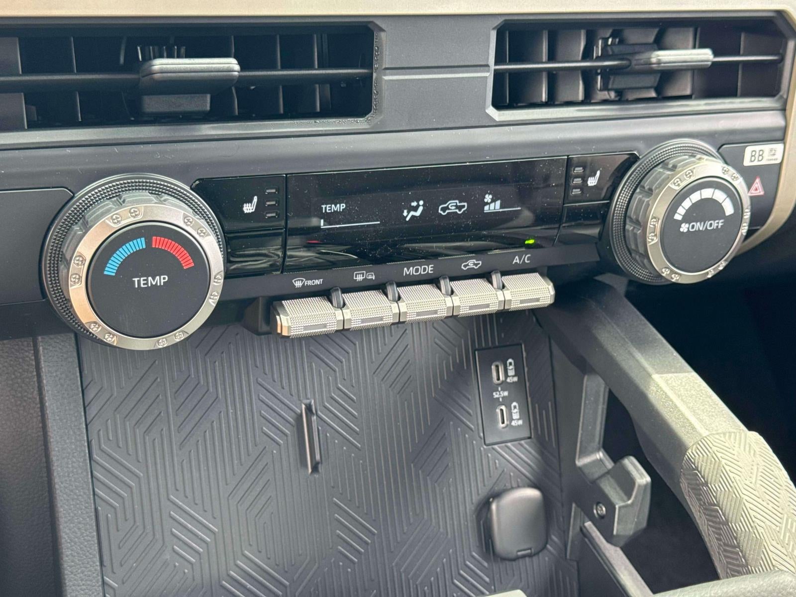 2026 Toyota Tacoma 4WD SR5