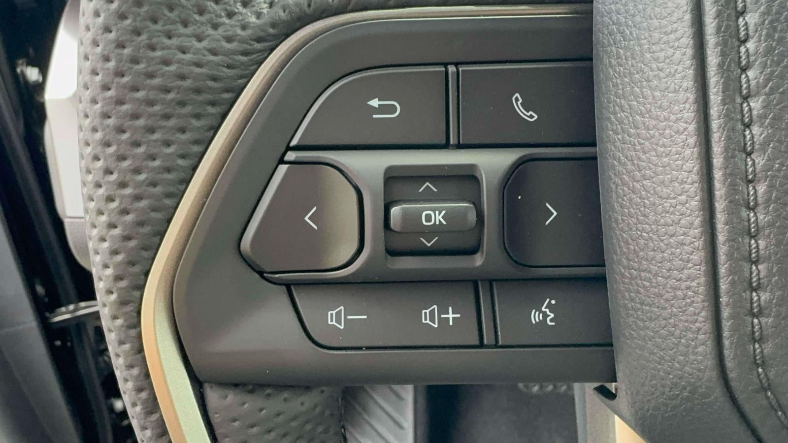 2026 Toyota Tacoma 4WD SR5
