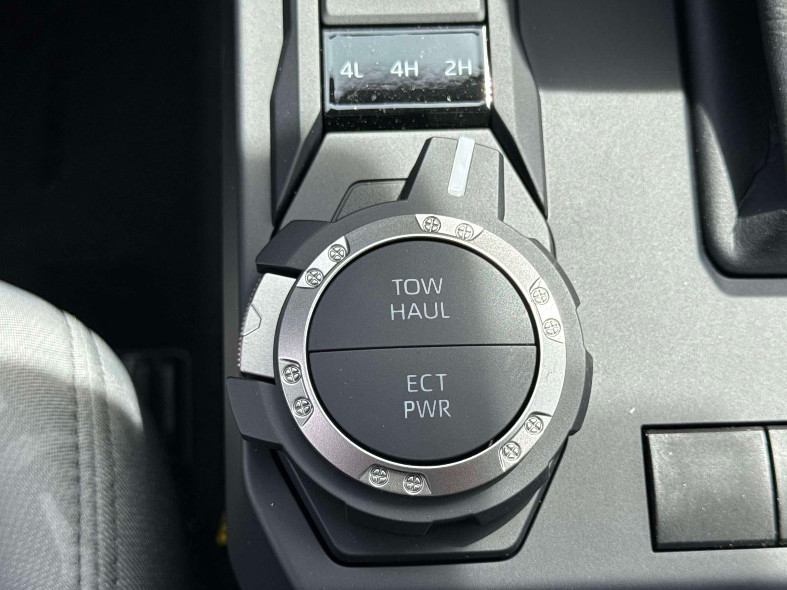 2026 Toyota Tacoma 4WD SR5