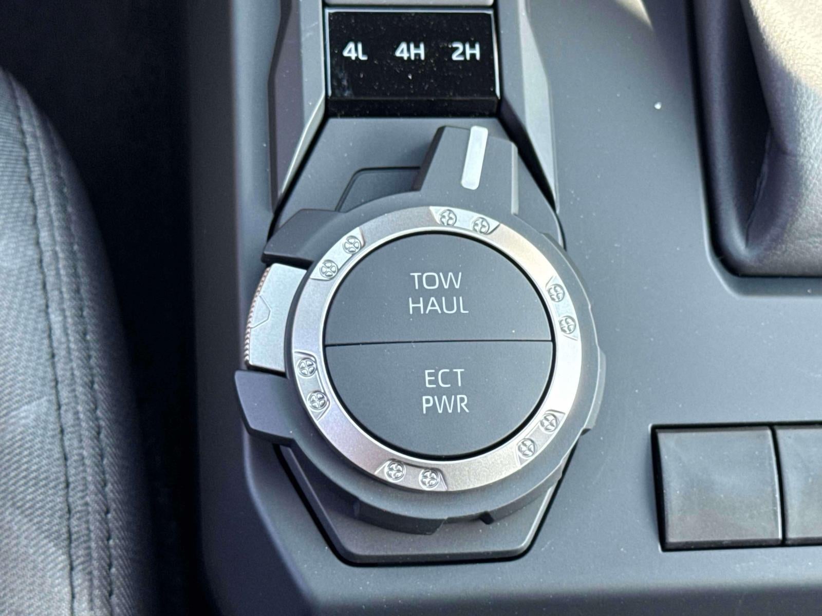 2026 Toyota Tacoma 4WD SR5