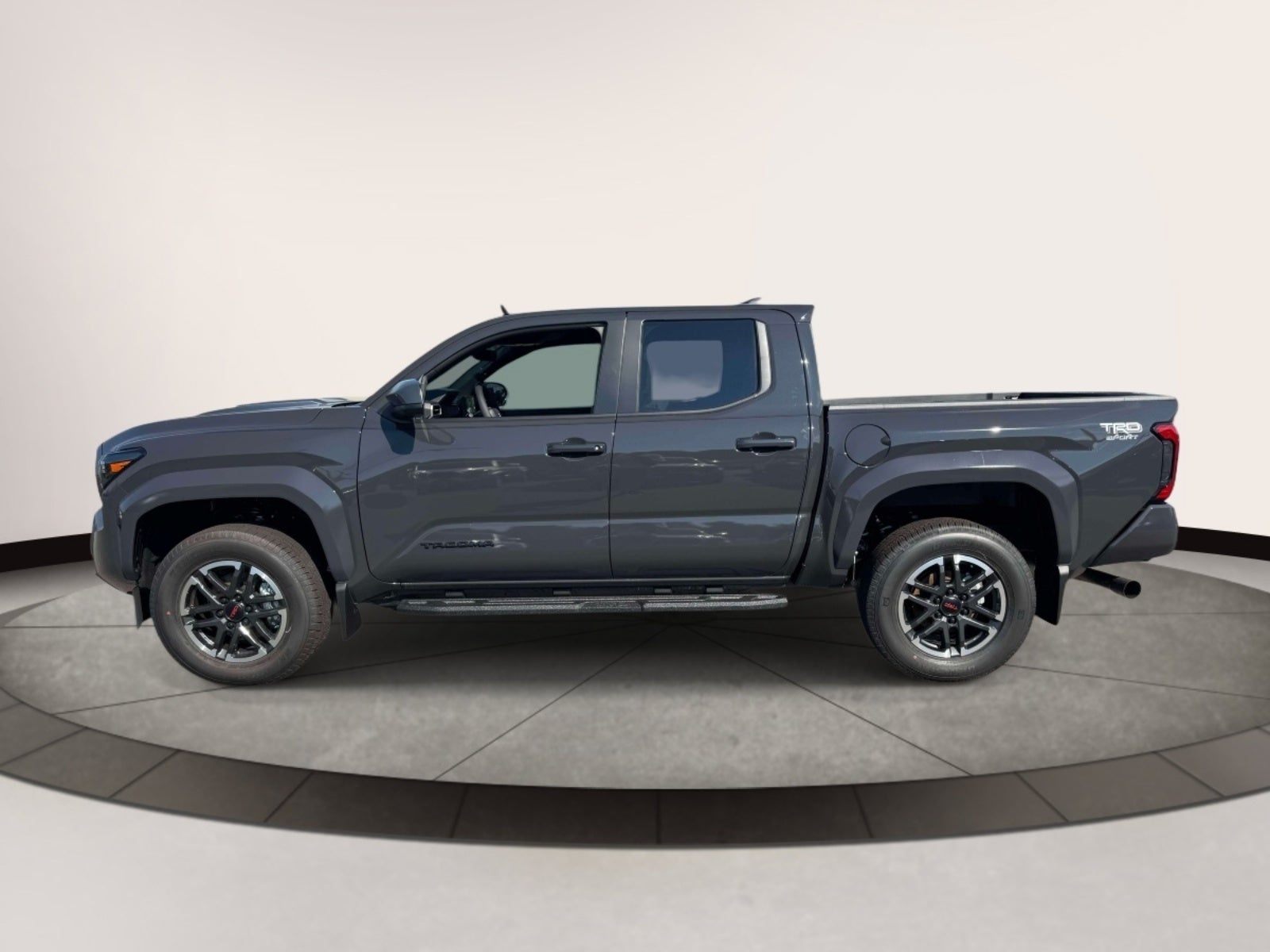 2026 Toyota Tacoma 4WD TRD Sport Double Cab 5' Bed AT (Natl)