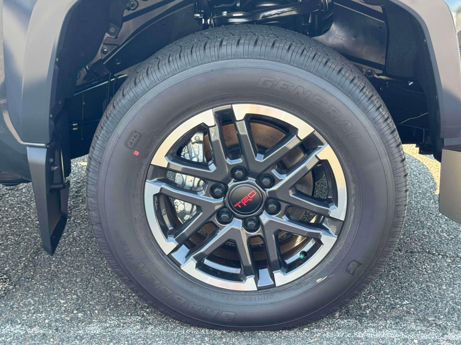 2026 Toyota Tacoma 4WD TRD Sport Double Cab 5' Bed AT (Natl)