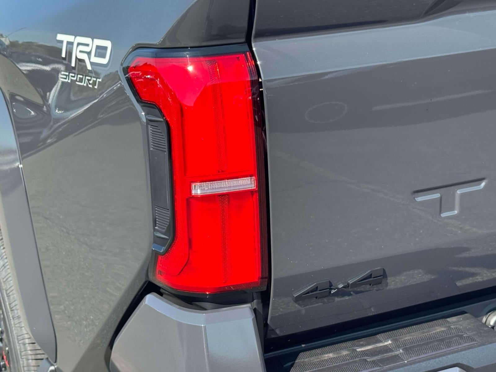 2026 Toyota Tacoma 4WD TRD Sport Double Cab 5' Bed AT (Natl)