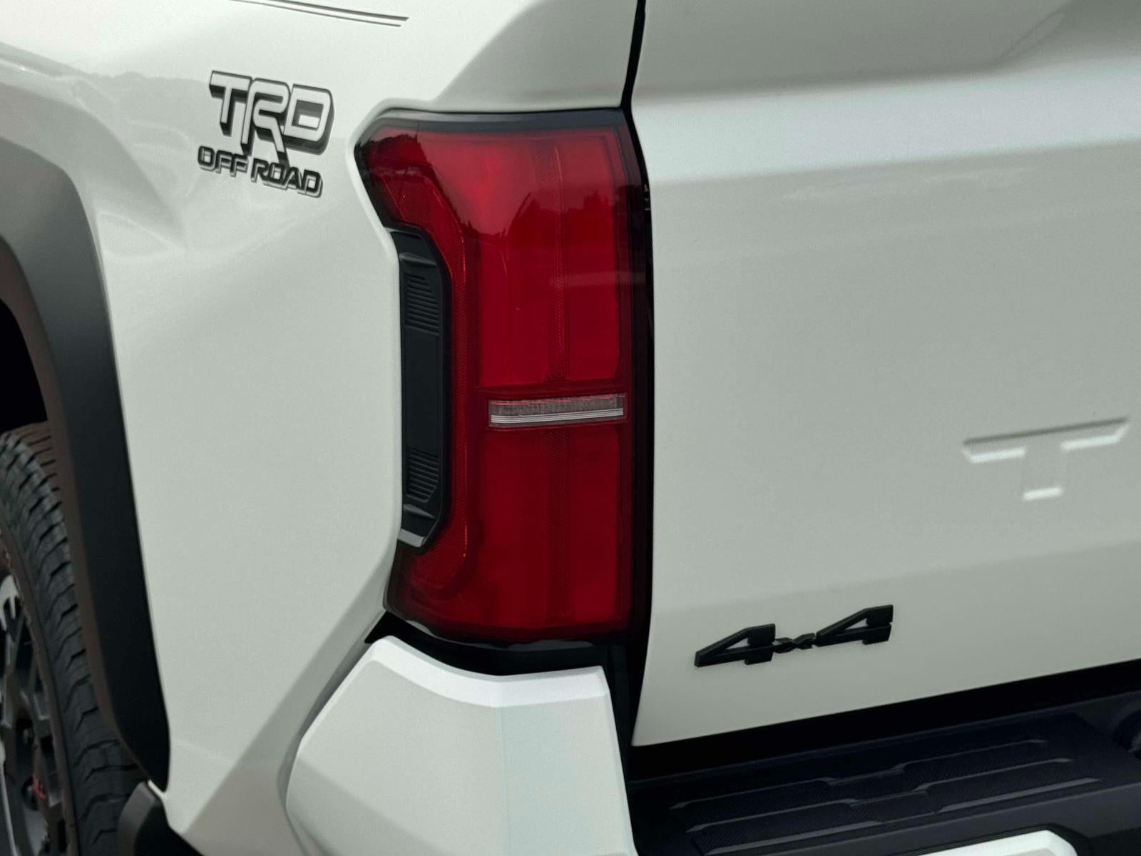 2026 Toyota Tacoma 4WD TRD Off Road Double Cab 5' Bed AT (Natl)