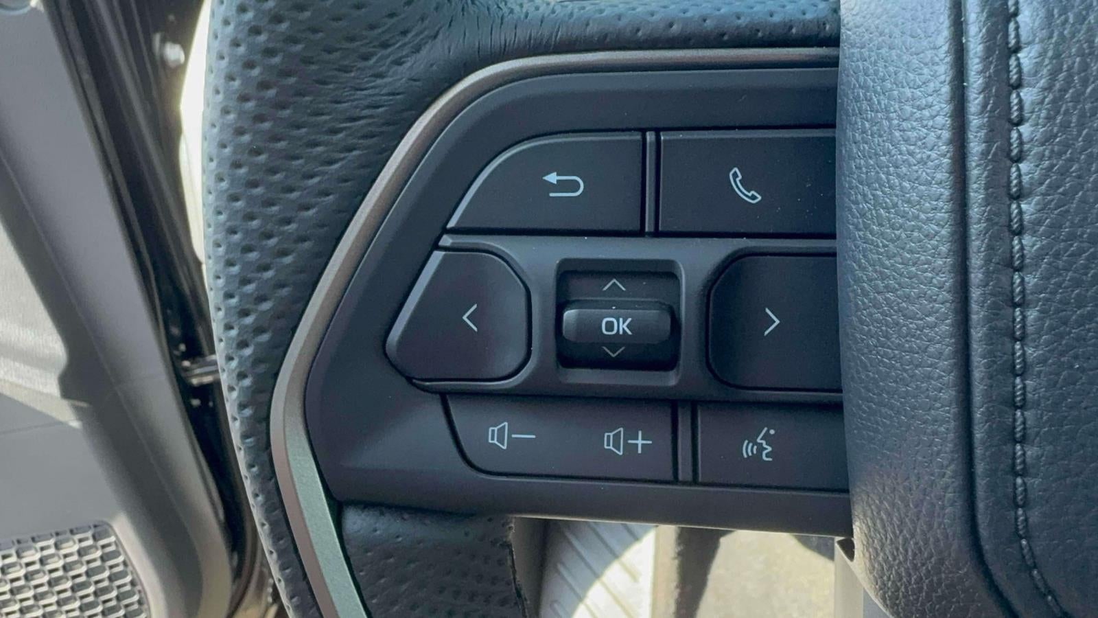2026 Toyota Tacoma 4WD TRD Sport Double Cab 5' Bed AT (Natl)