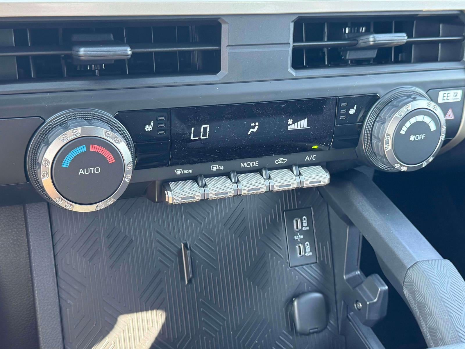 2026 Toyota Tacoma 4WD TRD Sport Double Cab 5' Bed AT (Natl)