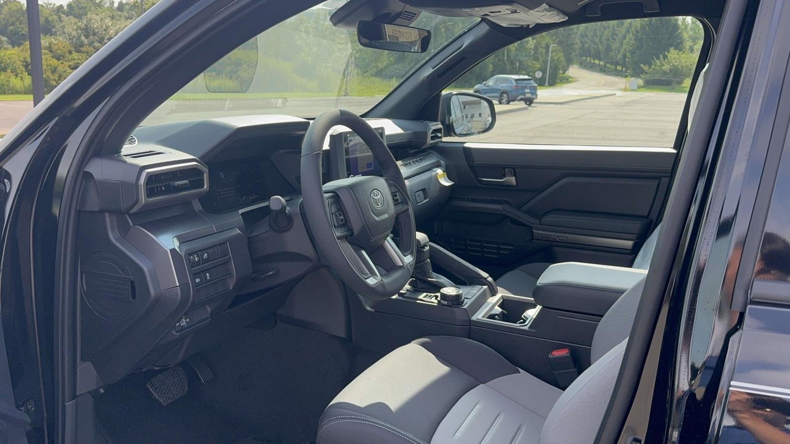 2026 Toyota Tacoma 4WD TRD Off Road Double Cab 5' Bed AT (Natl)