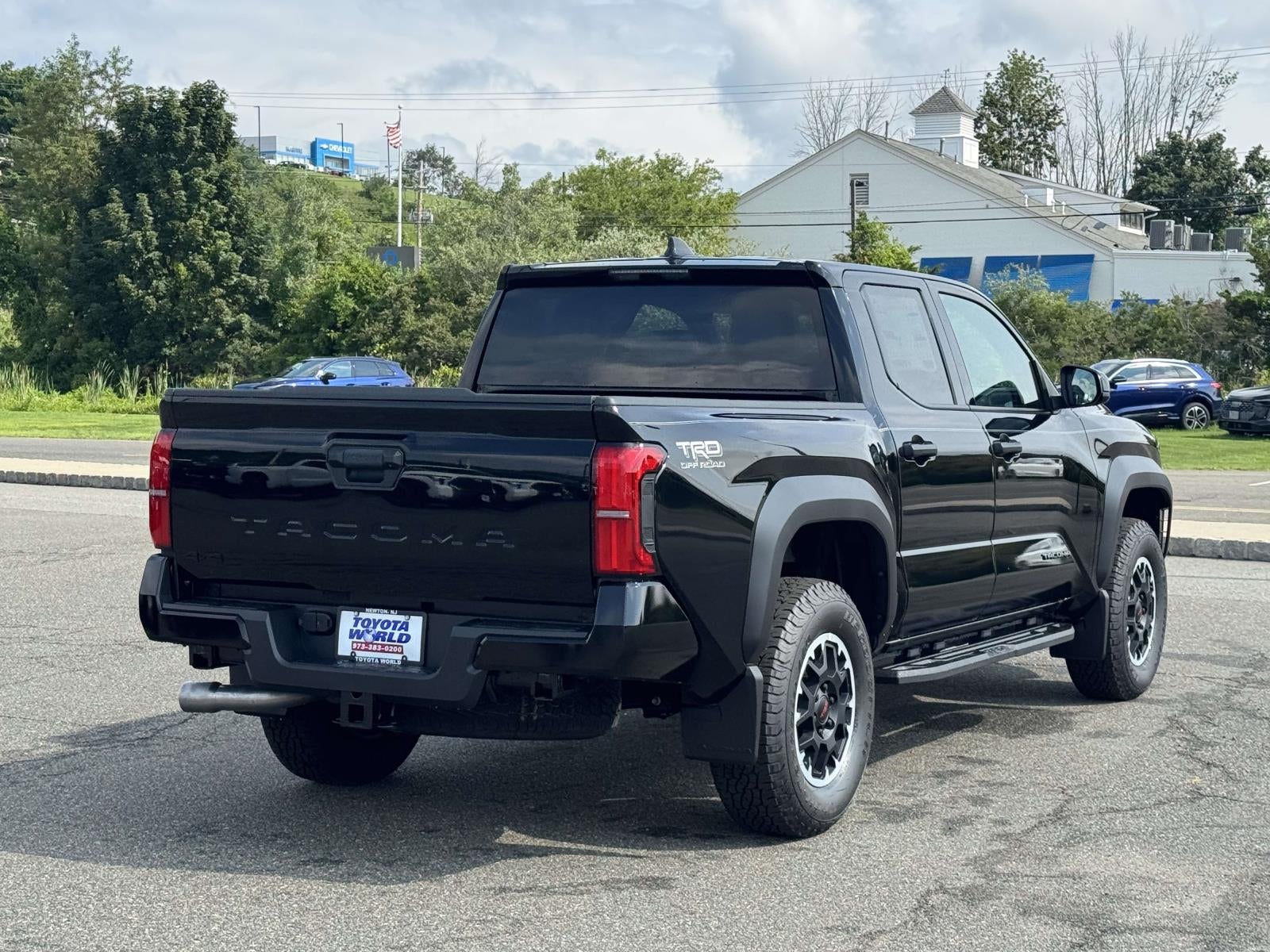 2026 Toyota Tacoma 4WD TRD Off Road Double Cab 5' Bed AT (Natl)