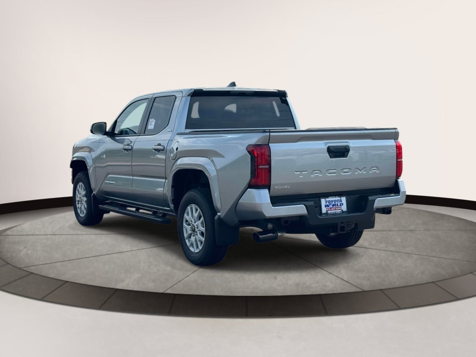 2026 Toyota Tacoma 4WD SR5 Double Cab 5' Bed AT (Natl)