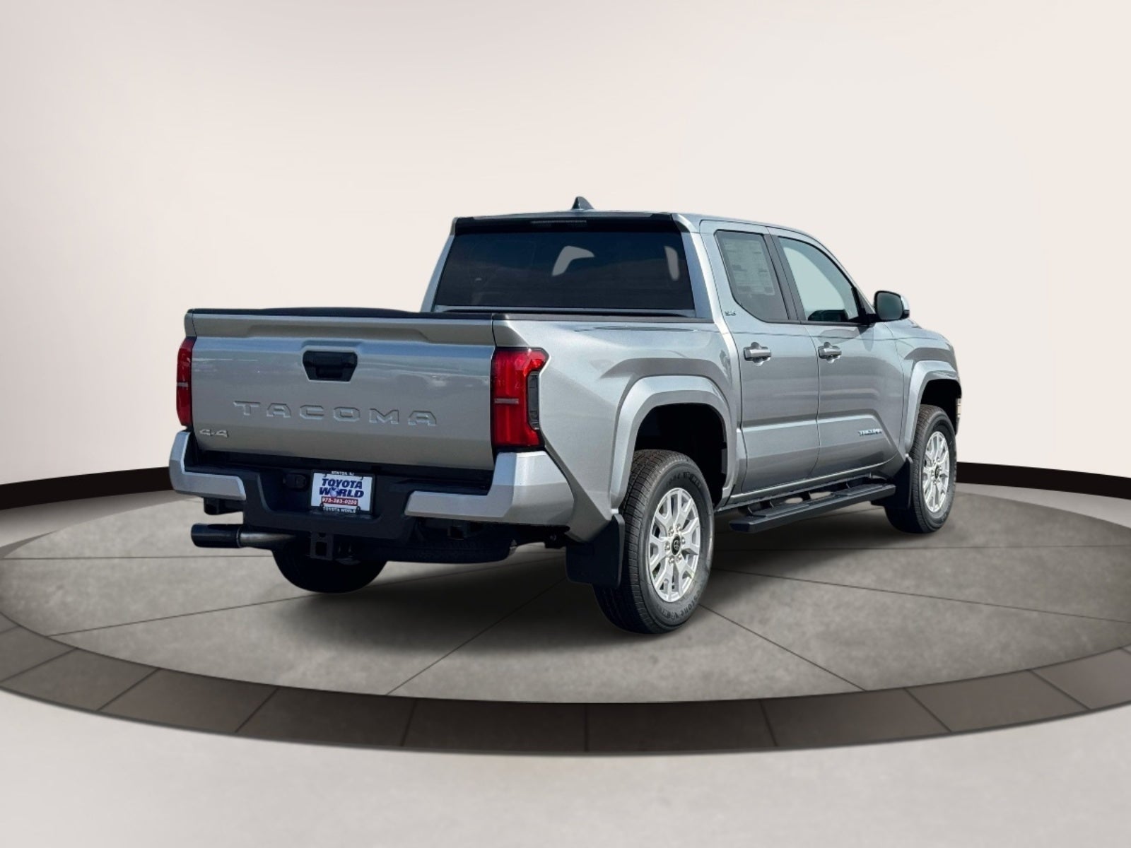 2026 Toyota Tacoma 4WD SR5 Double Cab 5' Bed AT (Natl)