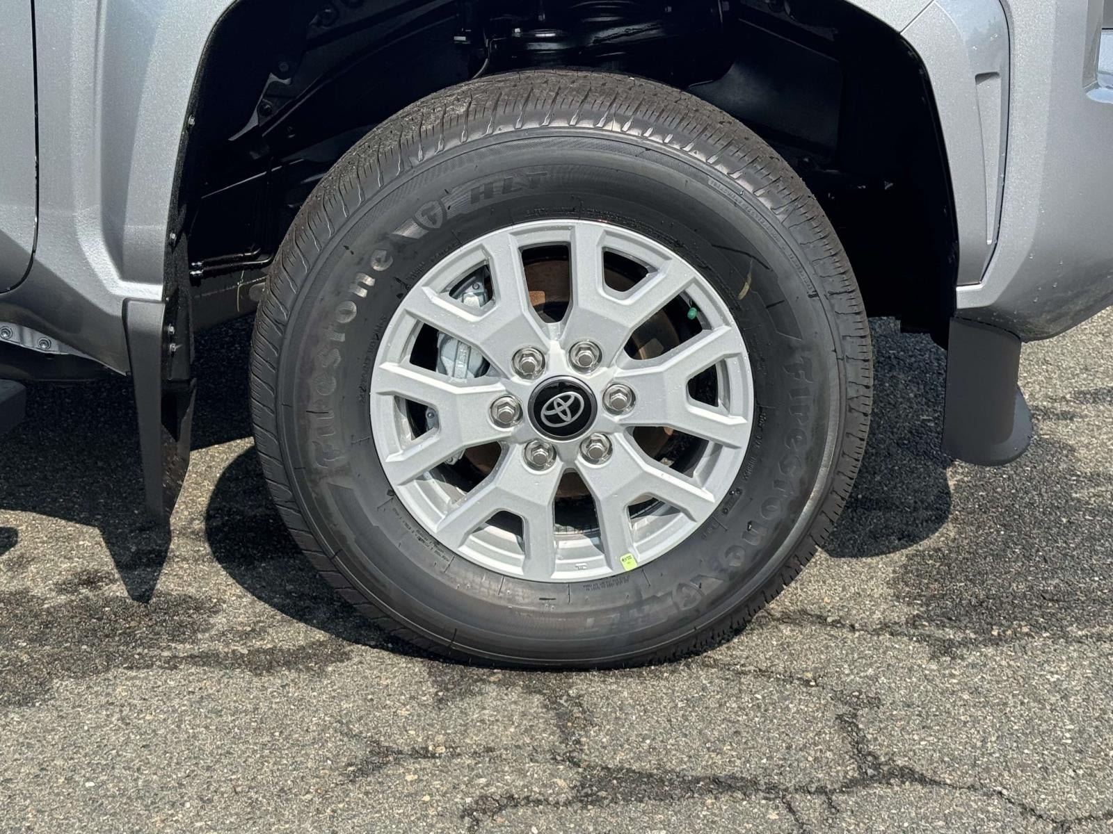 2026 Toyota Tacoma 4WD SR5 Double Cab 5' Bed AT (Natl)