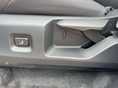 2026 Toyota Tacoma 4WD SR5 Double Cab 5' Bed AT (Natl)