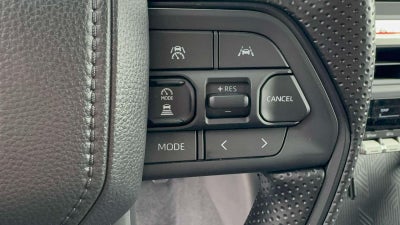 2026 Toyota Tacoma 4WD SR5 Double Cab 5' Bed AT (Natl)