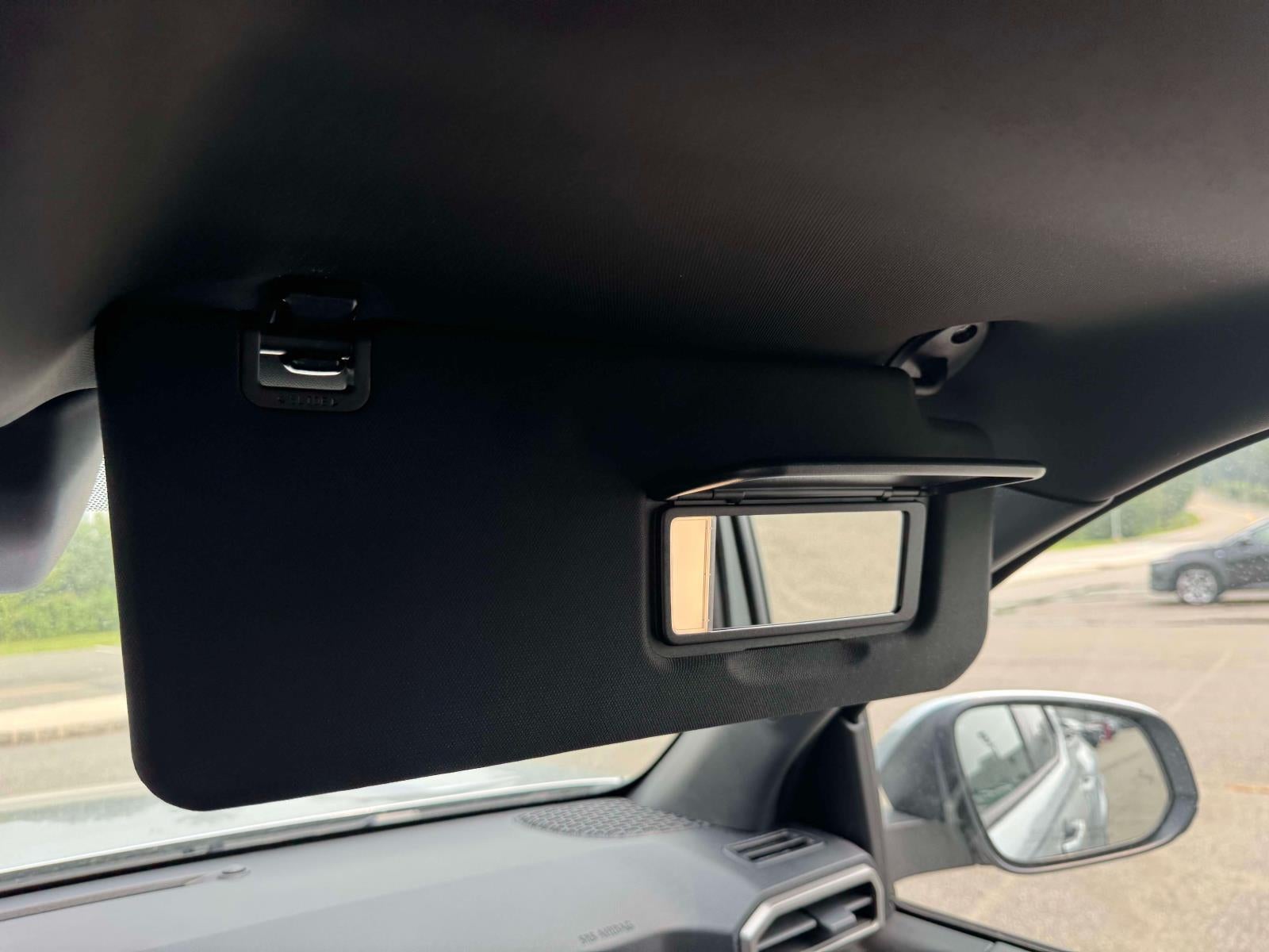 2026 Toyota Tacoma 4WD SR5 Double Cab 5' Bed AT (Natl)