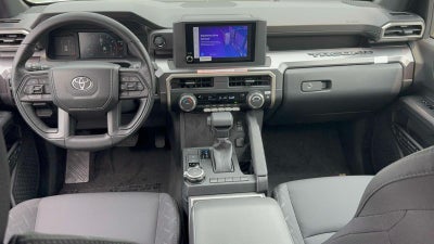 2026 Toyota Tacoma 4WD SR5 Double Cab 5' Bed AT (Natl)