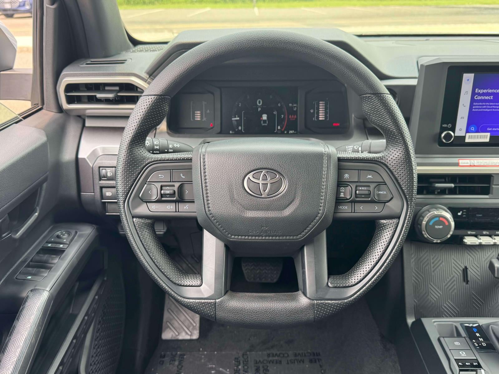 2026 Toyota Tacoma 4WD SR5 Double Cab 5' Bed AT (Natl)