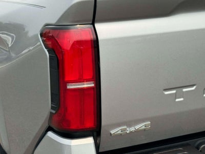 2026 Toyota Tacoma 4WD SR5 Double Cab 5' Bed AT (Natl)